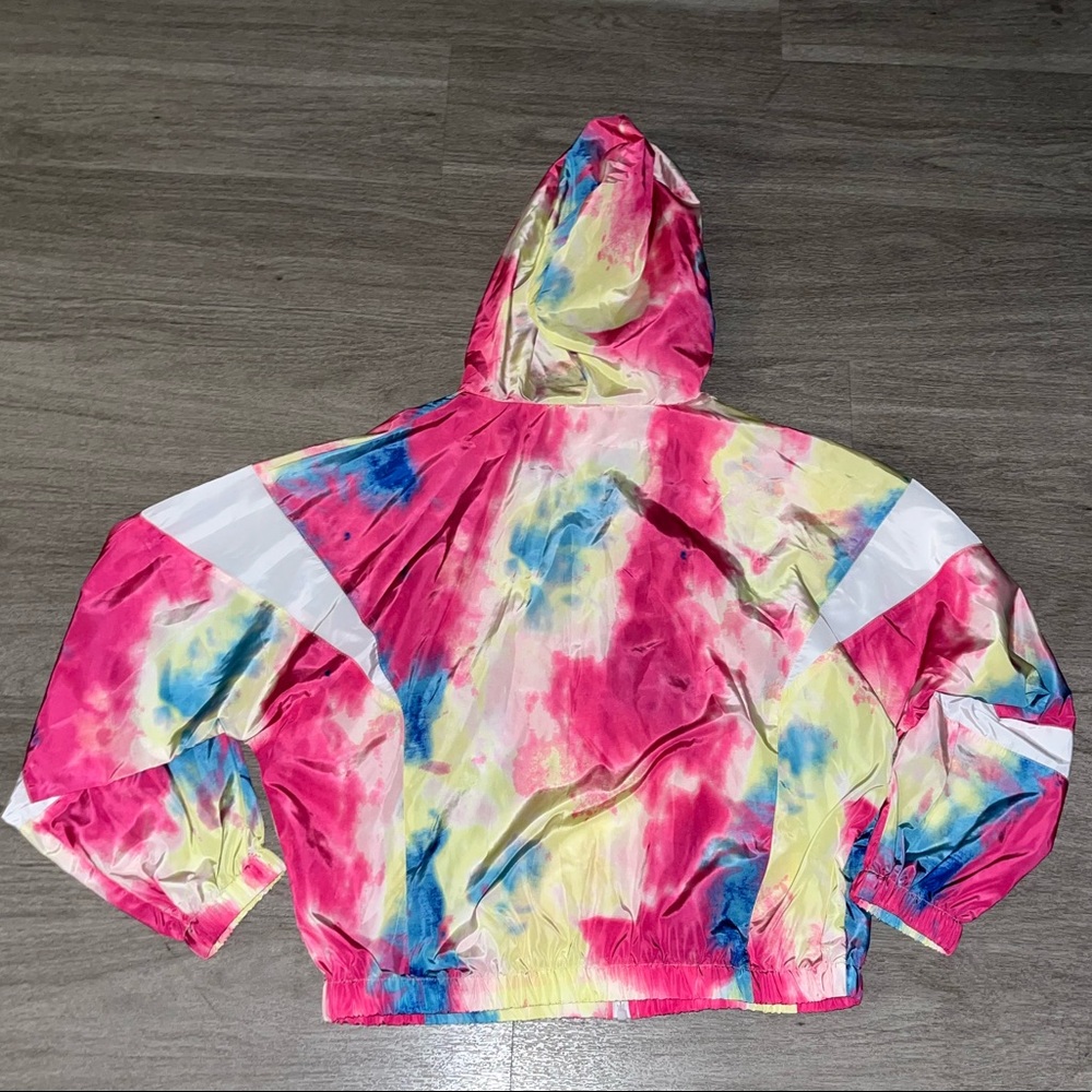 Jackets - Picture 6 of 8